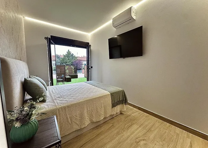 Апартаменты Flower Deluxe Bajo Con Jardin 6084 *